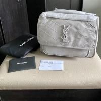 ราคา YSL niki bag baby size สีเทาสุดหรู หายาก (13826969249)