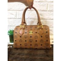 ราคา Usedกระเป๋า MCM ทรงหมอน 10” มาพร้อมสายหนังยาว (4960063861)
