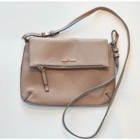 ราคา กระเป๋าสะพาย Mango touch ของแท้ 100% (220003040)