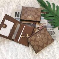Coach F78002 Snap Card Case In Signature Canvas กระเป๋าสตางค์