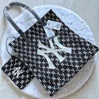 ราคา #ส่งต่อ ของแท้ 100% กระเป๋าผ้า MLB Monogram สีกรมดำ แบรนด์ดังจากเกาหลี สภาพดี 100% ไม่เคยใช้ ยังไม่ได้ตัดป้าย (16513460533)