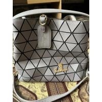 ราคา กระเป๋าสะพาย coco London แท้มือสอง (22117056452)