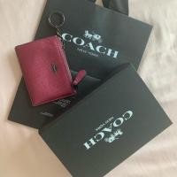 ราคา Coach key pouch สีชมพูเข้ม (2195981272)