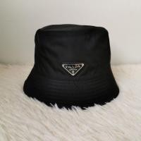 ราคา Prada bucket hat ของใหม่ . (6124572375)