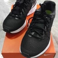 ราคา ถูก! Nike Air Zoom Pegasus 33 Size 8.5 (40) (926000638)