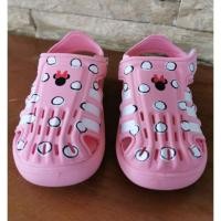 ราคา Adidas Kids USE size 6uk ของแท้ 100% พร้อมกล่อง ราคาชอป1,300.- (17803357754)