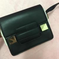 ราคา กระเป๋าสะพายทรงกล่อง แบรนด์แท้มือสอง (2408732745)