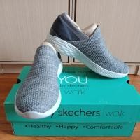 ราคา รองเท้า Skechers รุ่น You walk สีเทา ใหม่ แท้ ส่งฟรี (1772292845)