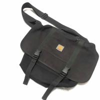 ราคา กระเป๋าพัสดุ Carhartt สีดำ มือสอง (7215180700)