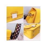 ราคา กระเป๋า ทรงzara สีเหลือง พร้อมสายสีเหลือง และสายผ้า ใช้ครั้งเดียว สภาพ 95% (1672539509)