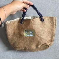 ราคา กระเป๋าถือ snoopy ผ้ากระสอบ (6932454934)