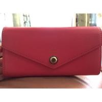 ราคา LYN กระเป๋าสตางค์แบรนด์ LYN มือสอง สีชมพู ของแท้❗️ (1668798116)