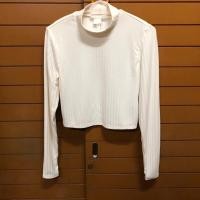 ราคา เสื้อแขนยาวคอเต่า สีครีม H&M Size M (23780628836)