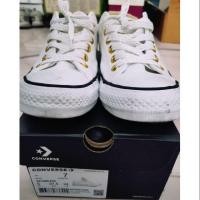 ราคา รองเท้าผ้าใบConverse all star madison ox white มือสอง​ size5Uk./37.5Eur./7 women's ราคาปกติ2,190บาท​ มีป้ายและกล่อง (5726648493)