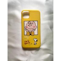 ราคา [มือสองสภาพดี] เคสโทรศัพท์ เคส iphone 11 pro max กันกระแทก ซิลิโคนนิ่ม สีเหลือง ตัวการ์ตูนชาร์ลี บราวน์ (12398335779)
