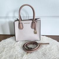 ราคา Used กระเป๋าMichael Kors Mercer Messenger Soft Pink (6595863687)