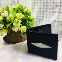 ราคา กระเป๋าหนังปลากระเบน หนังแท้ 100% (3149862512)