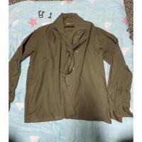 ราคา ส่งต่อเสื้อเชิ้ตแขนยาว ดีเทลผูกโบว์ที่คอ สีเขียวขี้ม้า ฟรีไซส์ ป้ายunited arrows (12627066368)