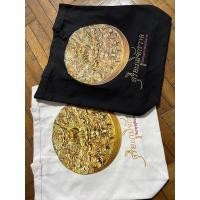 ราคา กระเป๋าผ้า สุริยะภูมิจักรวาล อ.ถวัลย์ ดัชนี (19153457249)