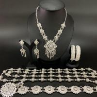 ราคา March Jewelry ชุดเครื่องประดับไทย สร้อยคอ ต่างหูคลิป เข็มขัดหัวเข็มขัด สร้อยสังวาลย์ (8511797966)