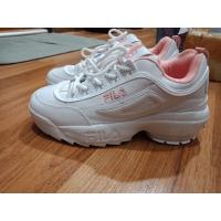 ราคา รองเท้าฟีล่า Filaสภาพดีค่ะ (9603911831)