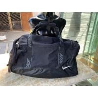 ราคา กระเป๋าสะพาย Nike Sport Bag ขนาดใหญ่ (8815669922)