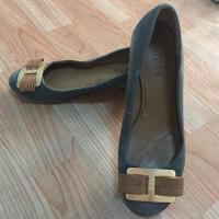 ราคา รองเท้ามือสอง guess แท้ 100% (979175475)