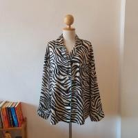 ราคา Victoria's Secret Zebra Print Shirt Dress ชุดนอน เดรสเชิ้ต ลายม้าลาย วิคตอเรีย ซีเคร็ท (22619905998)