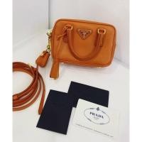 ราคา Prada Saffiano Lux Mini Bag ของแท้ (มือสอง) (12923962733)