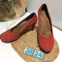 ราคา Clarks รองเท้าหนังแท้แบรนด์ดัง ส้นสูง (1902774750)