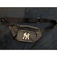 ราคา MLB กระเป๋าคาดอกสีดำลาย ny ของแท้มีป้าย % ✅ (13091000024)