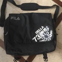 ราคา กระเป๋าสะพาย Fila แท้ ใหม่มาก (2120530915)
