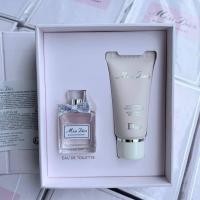 ราคา Dior Miss Dior Blooming Bouquet Mini Gif Set โบว์ผ้า รุ่นใหม่ (22875109058)