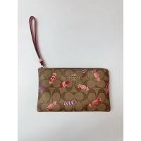 ราคา กระเป๋าคล้องมือ Coach Candy Limited Size L มือสอง แท้ % (12973713146)
