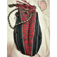 ราคา กระเป๋าสะพายข้างแฟชั่นเนื้อผ้าร่มมือสอง (22785413569)