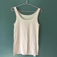 ราคา Uniqlo AIRism สีชมพู size s/m มือสอง ยูนิโคล่ สภาพดี (1635960251)