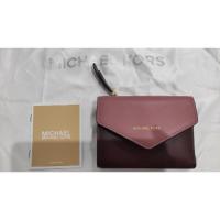 ราคา Michael Kors แท้ มือ1BLAKELY Plain Leather Folding Wallets (4597070798)