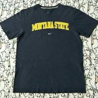 ราคา เสื้อยืด Nike มือสอง ของแท้ (2206477883)