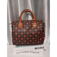 ราคา กระเป๋าทรงถือ ทรงหมอนลายหลุยส์ มือสอง (20956825070)