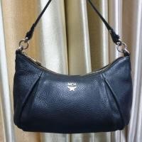 ราคา กระเป๋าสะพาย MCM หนังสีดำ ของแท้ มือสอง (5634362931)
