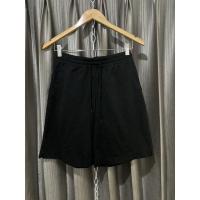 ราคา Uniqlo แท้มือสองสภาพใหม่กางเกงขาสั้น size M (21871098958)