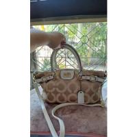 ราคา กระเป๋า Coach สีขาว มือสอง (19910674490)
