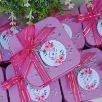 ราคา ของชำร่วยกล่องสี่เหลี่ยมบ่าวสาว ฟรีป้ายชื่อ ขั้นต่ำ 100 ชุดขึ้นไป (4065988168)