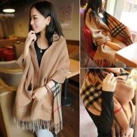 ราคา 2ndHand: ผ้าพันคอ ลายburberry (473481905)