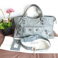 ราคา Balenciaga giant city สีฟ้าพาสเทล แท้100% (2173070190)