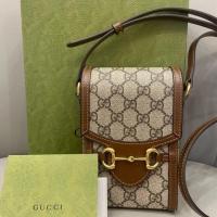 ราคา Gucci Horsebit กระเป๋าใส่โทรศัพท์หนังปี 1955 (22209492164)