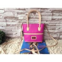 ราคา GUESS by Marciano playful candy color tote (17507060)