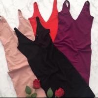 ราคา ชุดเดรสสีแดงและสีดำForever21 (1942244840)