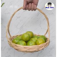 ราคา กระเช้า ตะกร้า หวาย ทรงกลม ขอบเปีย ใบใหญ่ กระเช้าหวายหูหิ้ว กระเช้าผลไม้ กระเช้าปีใหม่ ของขวัญ ของฝาก หวายแท้ (12450123551)