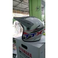 ราคา หมวกกันน็อค แบบเปิดหน้า YAMAHA TTX EXTREME สีขาว-น้ำเงิน (1503684292)